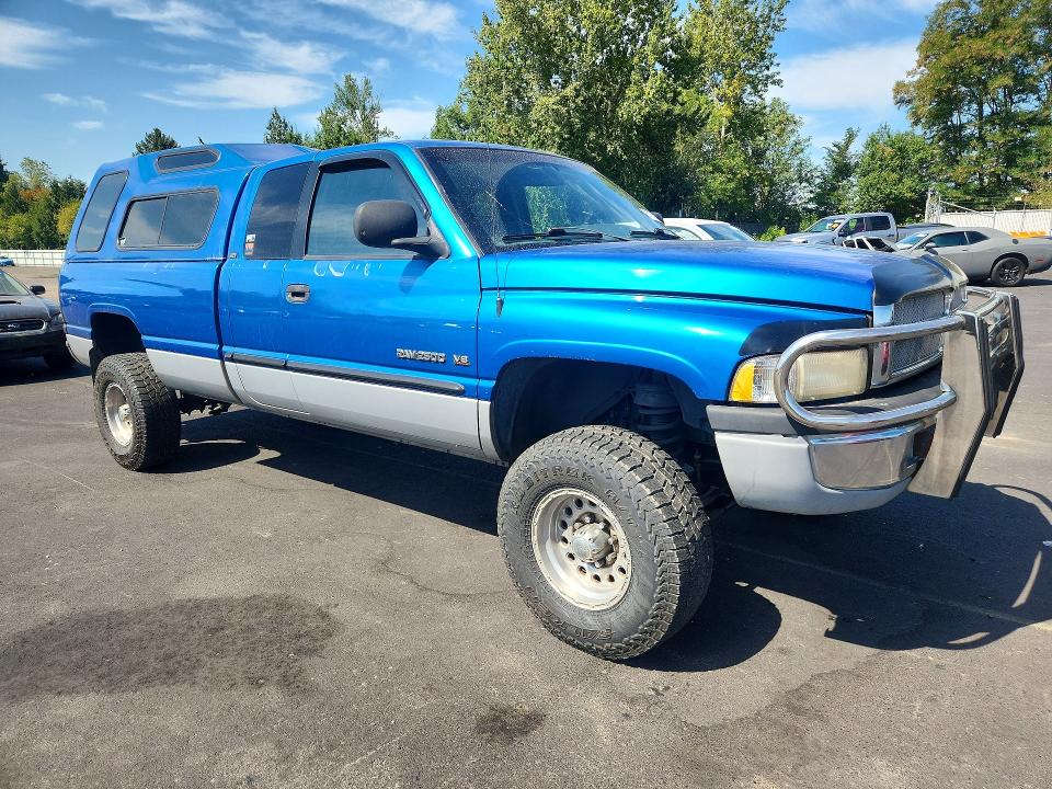 Aukcja sprzedaży 2000 Dodge Ram 2500, vin: 1B7KF23Z1YJ145986, numer aukcji: 67157196