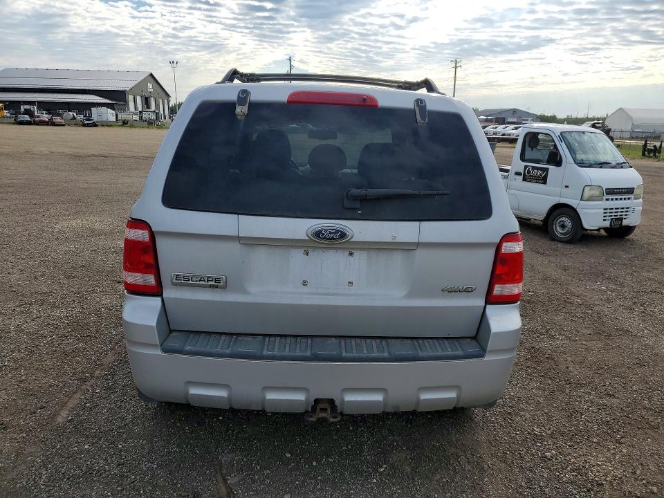 65680046 :رقم المزاد ، 1FMCU93188KC79171 vin ، 2008 Ford Escape مزاد بيع