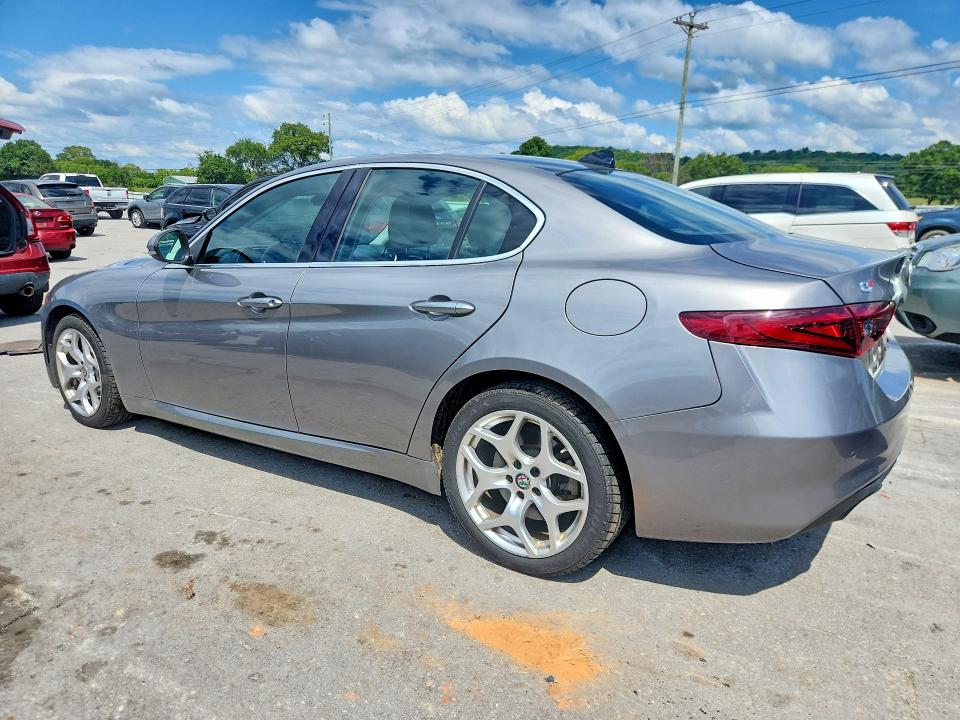 Aukcja sprzedaży 2018 Alfa Romeo Giulia, vin: ZARFAEEN3J7575832, numer aukcji: 63914166