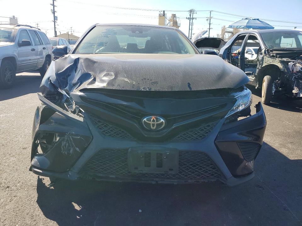 2019 Toyota Camry მანქანა იყიდება აუქციონზე, vin: 4T1B11HK1KU688454, აუქციონის ნომერი: 66051556