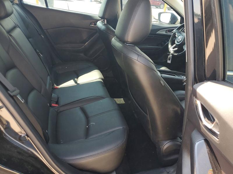 64005616 :رقم المزاد ، 3MZBN1L37JM233925 vin ، 2018 Mazda 3 مزاد بيع