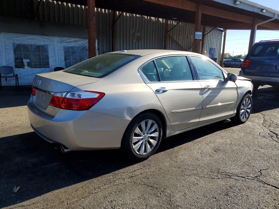 2013 Honda Accord მანქანა იყიდება აუქციონზე, vin: 1HGCR3F87DA040725, აუქციონის ნომერი: 65505296
