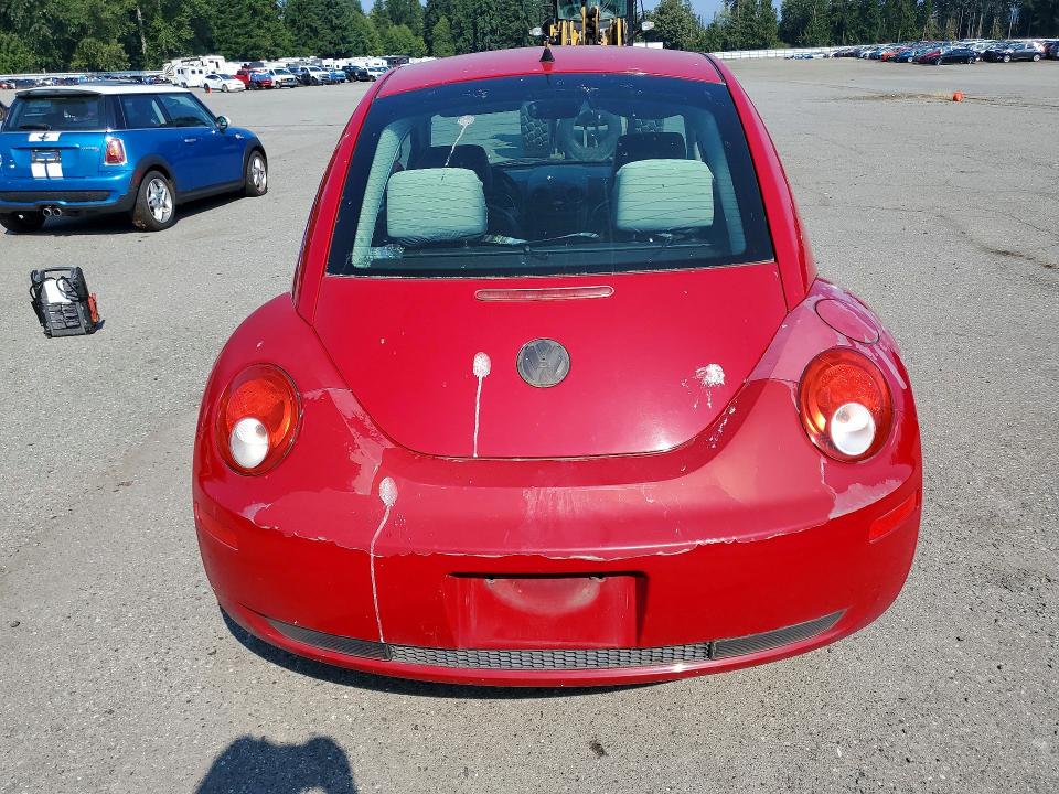 2010 Volkswagen New Beetle მანქანა იყიდება აუქციონზე, vin: 3VWPG3AG4AM008928, აუქციონის ნომერი: 65739386
