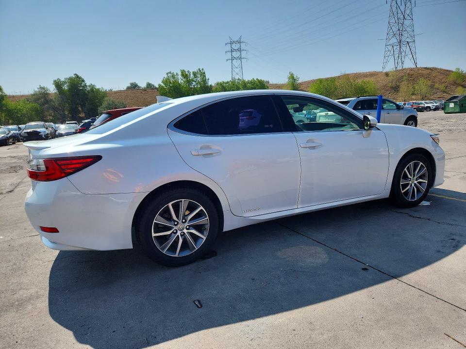 2016 Lexus Es მანქანა იყიდება აუქციონზე, vin: JTHBW1GG2G2102834, აუქციონის ნომერი: 64084736