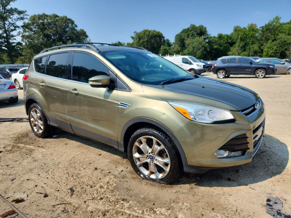2013 Ford Escape მანქანა იყიდება აუქციონზე, vin: 1FMCU0H93DUD31895, აუქციონის ნომერი: 64474956
