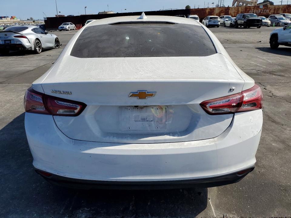 62526086 :رقم المزاد ، 1G1ZD5ST9MF006844 vin ، 2021 Chevrolet Malibu مزاد بيع