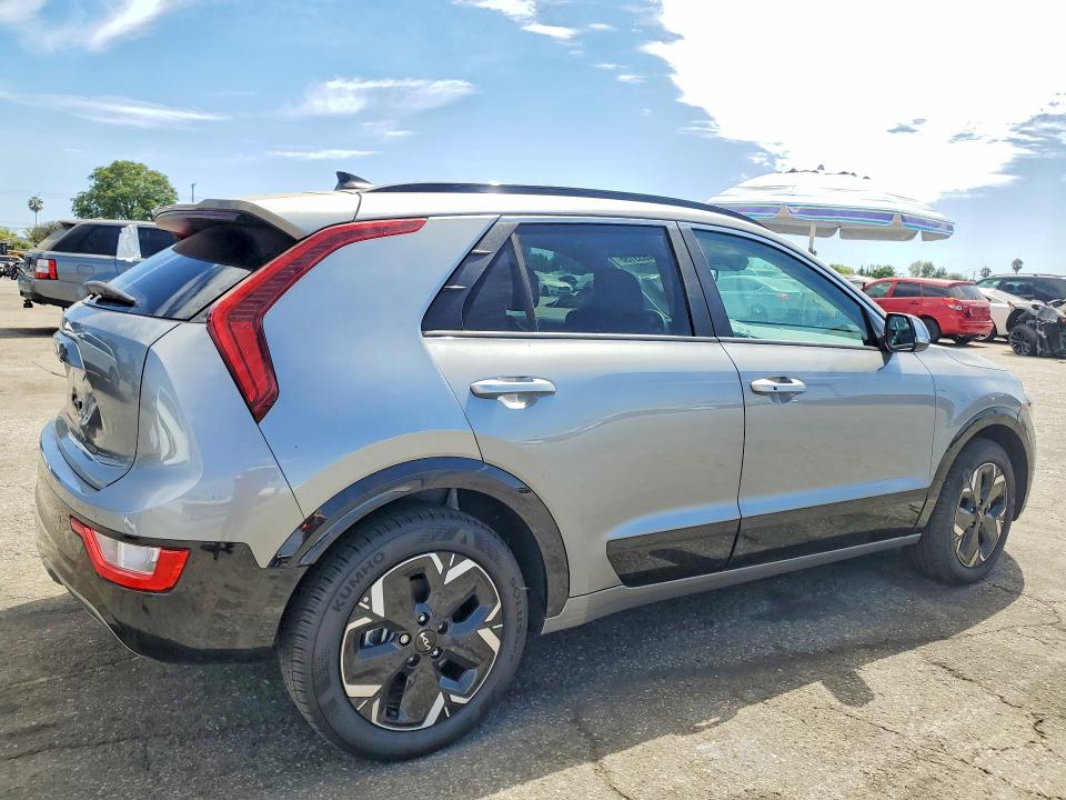 Продаж на аукціоні авто 2025 Kia Niro Ev, vin: KNDCR3L18S5145429, номер лоту: 64655136