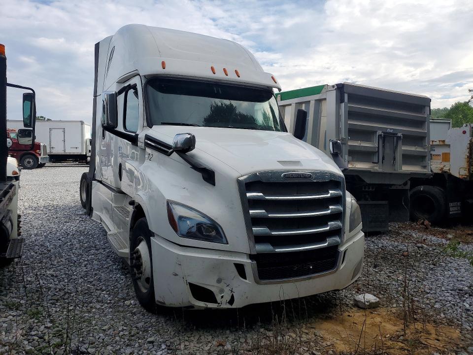 2018 Freightliner Cascadia 126 მანქანა იყიდება აუქციონზე, vin: 3AKJHHDR1JSJZ5673, აუქციონის ნომერი: 63556546