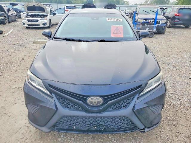 2018 Toyota Camry მანქანა იყიდება აუქციონზე, vin: 4T1B11HK7JU056458, აუქციონის ნომერი: 65020286