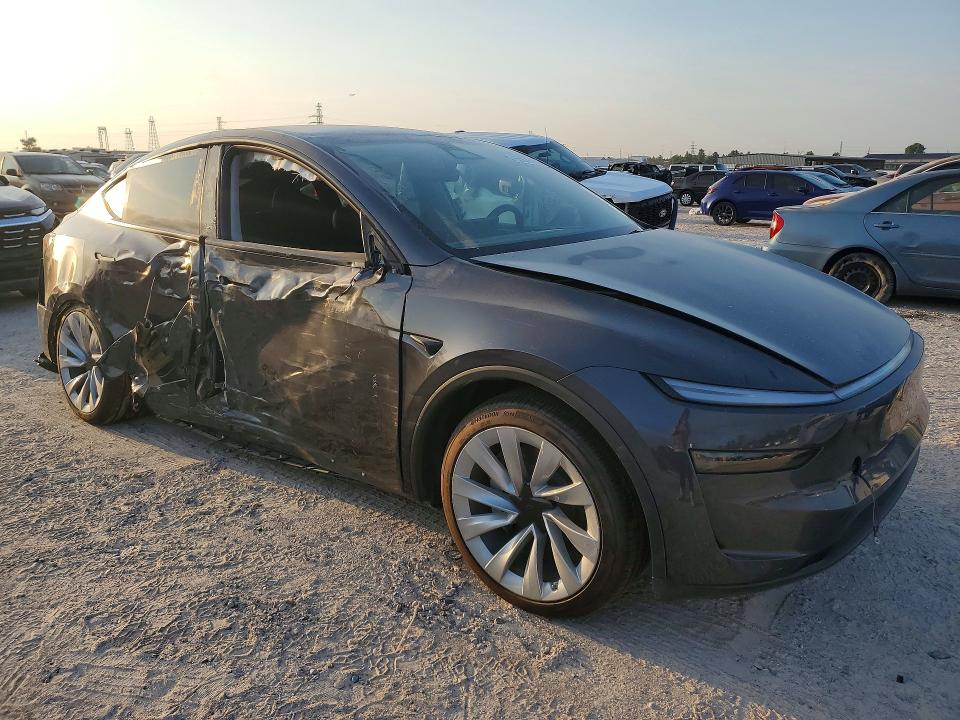 Продажа на аукционе авто 2026 Tesla Model Y, vin: 7SAYGDEDXTA609183, номер лота: 65876176