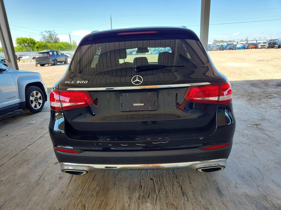 63782096 :رقم المزاد ، WDC0G4JB3KV127201 vin ، 2019 Mercedes-benz Glc مزاد بيع