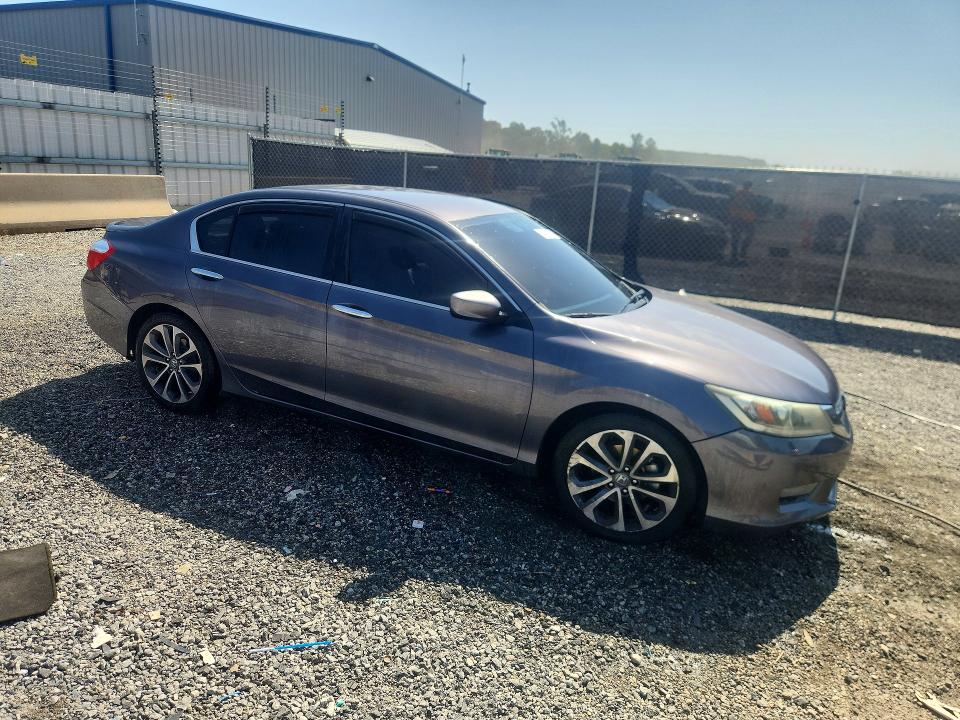 2015 Honda Accord მანქანა იყიდება აუქციონზე, vin: 1HGCR2F53FA111096, აუქციონის ნომერი: 64928486