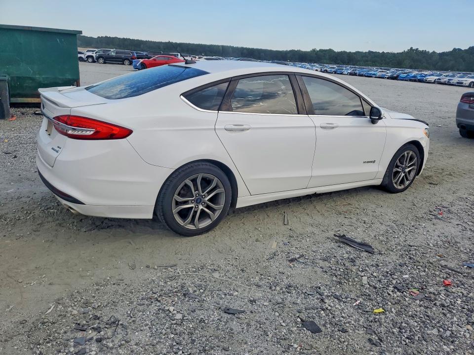 2017 Ford Fusion მანქანა იყიდება აუქციონზე, vin: 3FA6P0LU0HR217182, აუქციონის ნომერი: 67141436