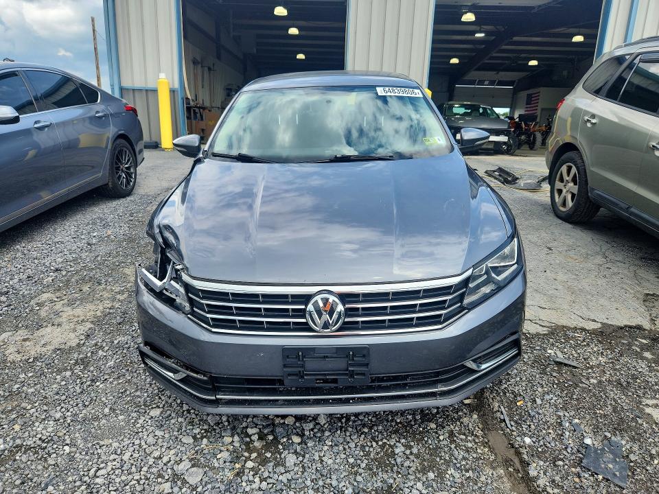 Продаж на аукціоні авто 2017 Volkswagen Passat, vin: 1VWAT7A33HC030209, номер лоту: 64839806