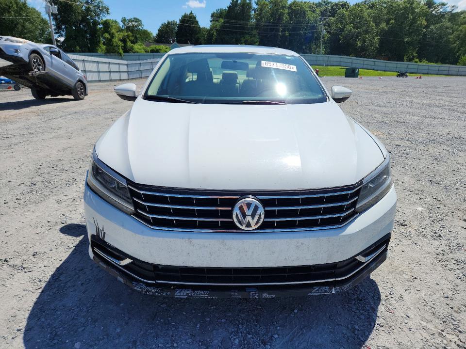 Продажа на аукционе авто 2016 Volkswagen Passat, vin: 1VWBS7A39GC053435, номер лота: 65717056