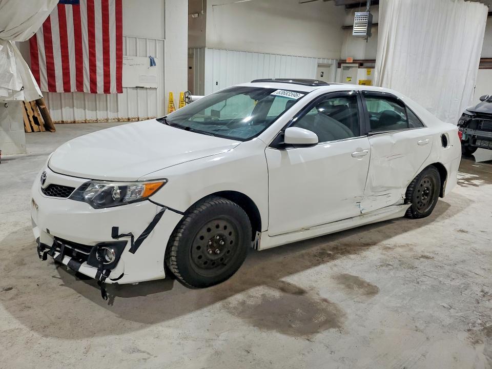 2014 Toyota Camry მანქანა იყიდება აუქციონზე, vin: 4T1BF1FK5EU771717, აუქციონის ნომერი: 63683596