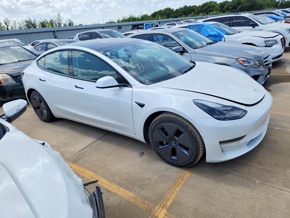 63641796 :رقم المزاد ، 5YJ3E1EA8MF100280 vin ، 2021 Tesla Model 3 مزاد بيع