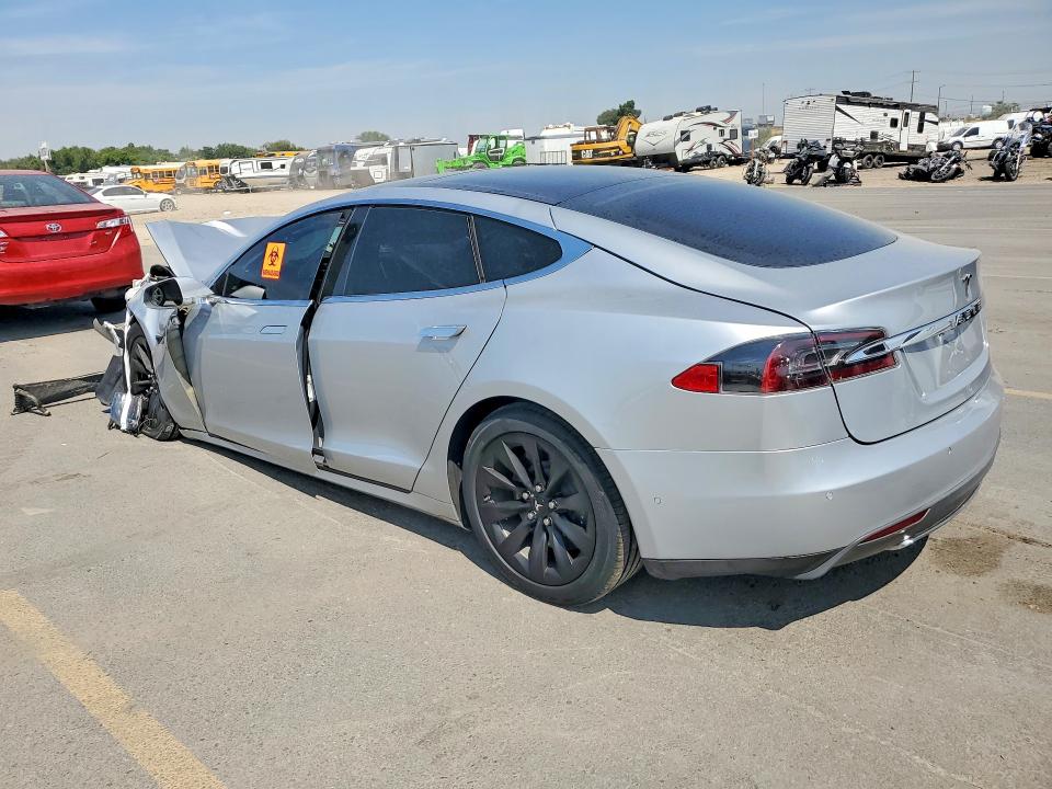66216246 :رقم المزاد ، 5YJSA1E29HF230719 vin ، 2017 Tesla Model S مزاد بيع