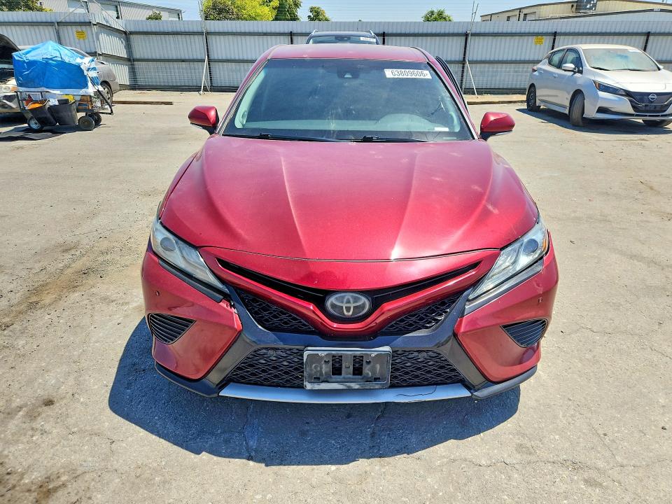 Aukcja sprzedaży 2018 Toyota Camry, vin: 4T1B61HK5JU589975, numer aukcji: 63809606