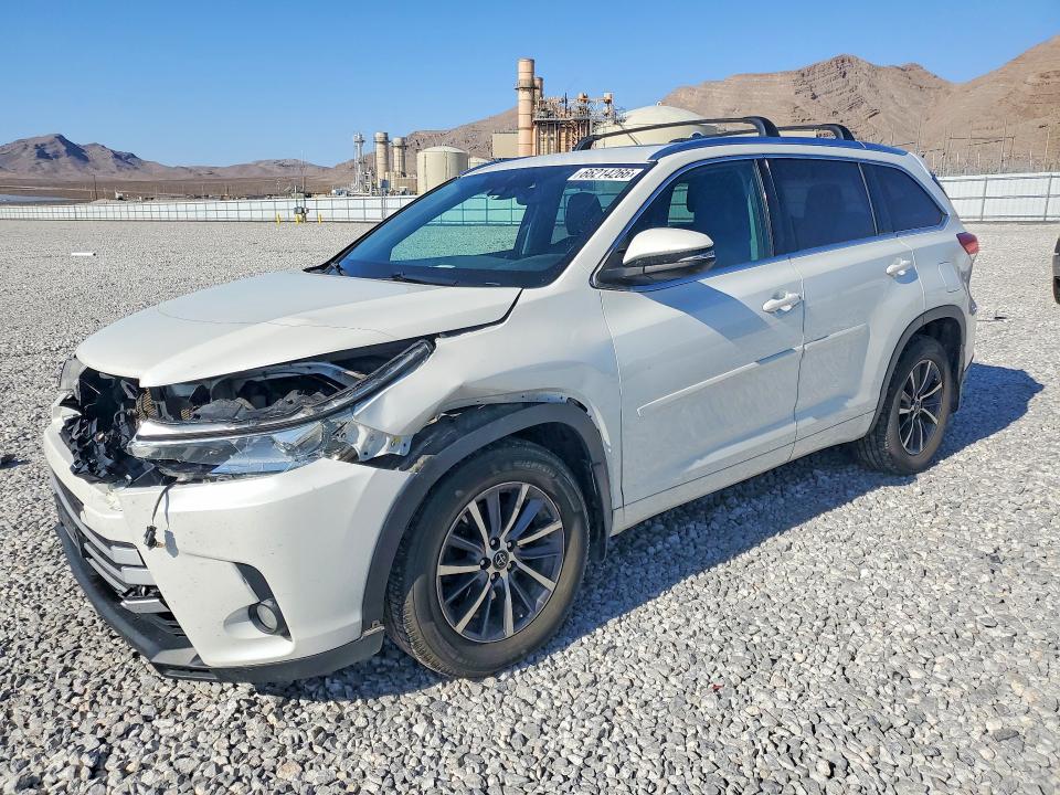 66214266 :رقم المزاد ، 5TDJZRFHXJS814134 vin ، 2018 Toyota Highlander مزاد بيع
