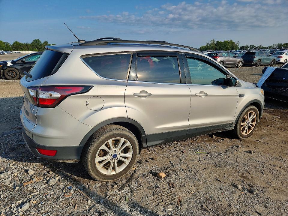 2017 Ford Escape მანქანა იყიდება აუქციონზე, vin: 1FMCU9GD6HUA78393, აუქციონის ნომერი: 64743256