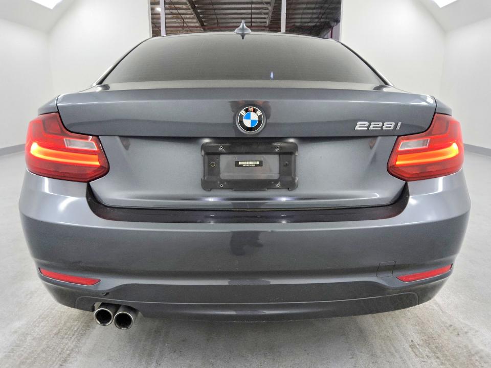64012406 :رقم المزاد ، WBA1F5C51EVV98985 vin ، 2014 Bmw 228 مزاد بيع