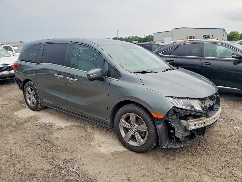 Продаж на аукціоні авто 2018 Honda Odyssey, vin: 5FNRL6H56JB068808, номер лоту: 64387276