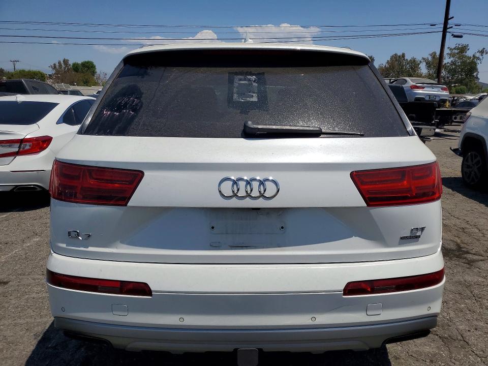 Продажа на аукционе авто 2017 Audi Q7, vin: WA1VAAF79HD041867, номер лота: 64119326