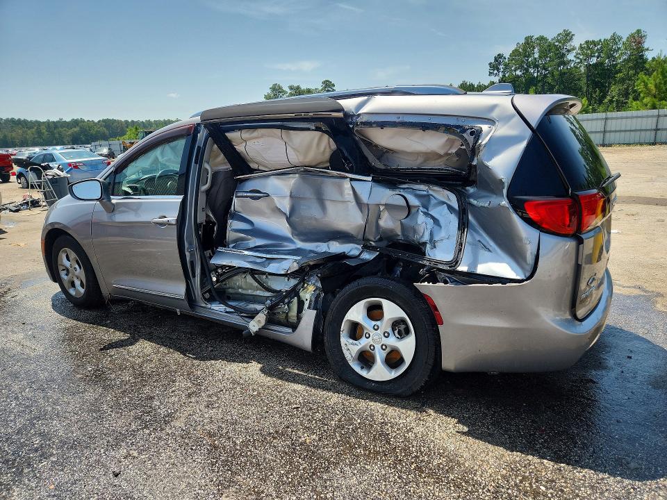 2017 Chrysler Pacifica მანქანა იყიდება აუქციონზე, vin: 2C4RC1EG7HR543762, აუქციონის ნომერი: 65204596