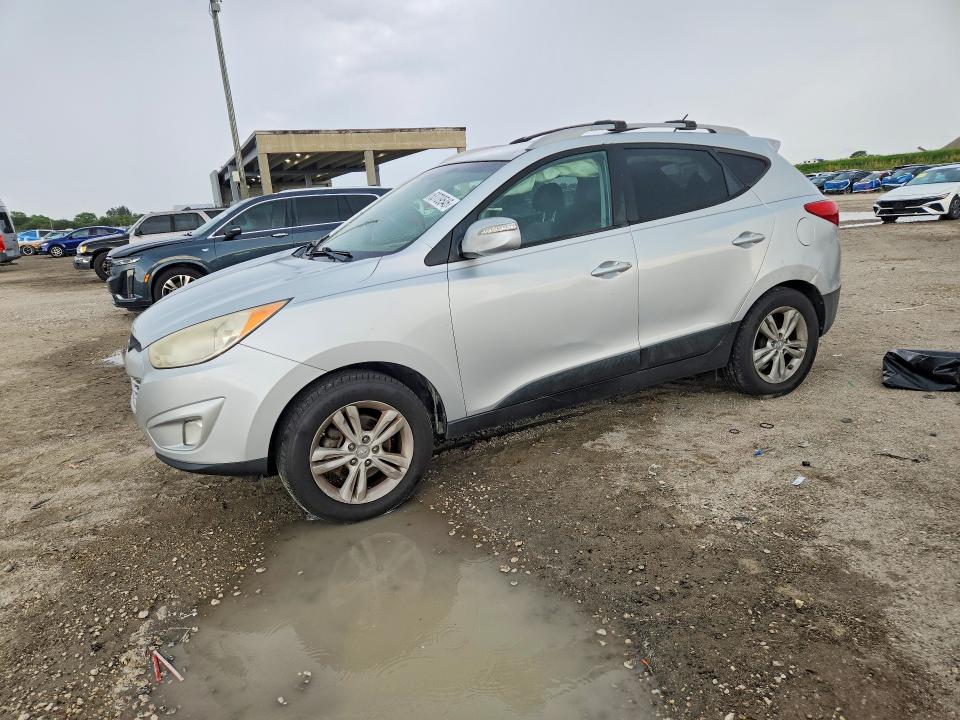 Продажа на аукционе авто 2013 Hyundai Tucson, vin: KM8JU3AC7DU652773, номер лота: 63709546