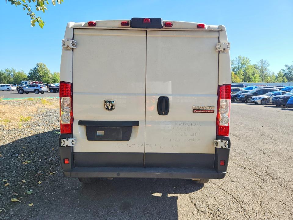 64121996 :رقم المزاد ، 3C6LRVAGXME576226 vin ، 2021 Ram Promaster 1500 مزاد بيع
