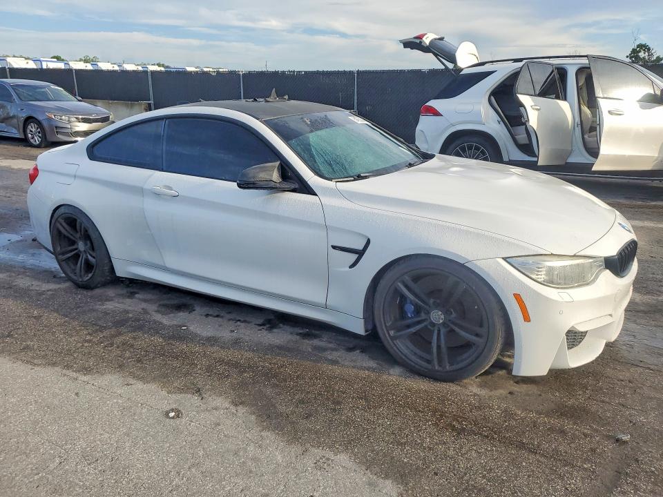 2015 Bmw M4 მანქანა იყიდება აუქციონზე, vin: WBS3R9C57FK330383, აუქციონის ნომერი: 64260346