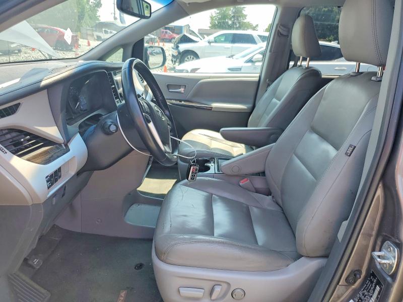 64832966 :رقم المزاد ، 5TDYK3DCXFS585243 vin ، 2015 Toyota Sienna مزاد بيع