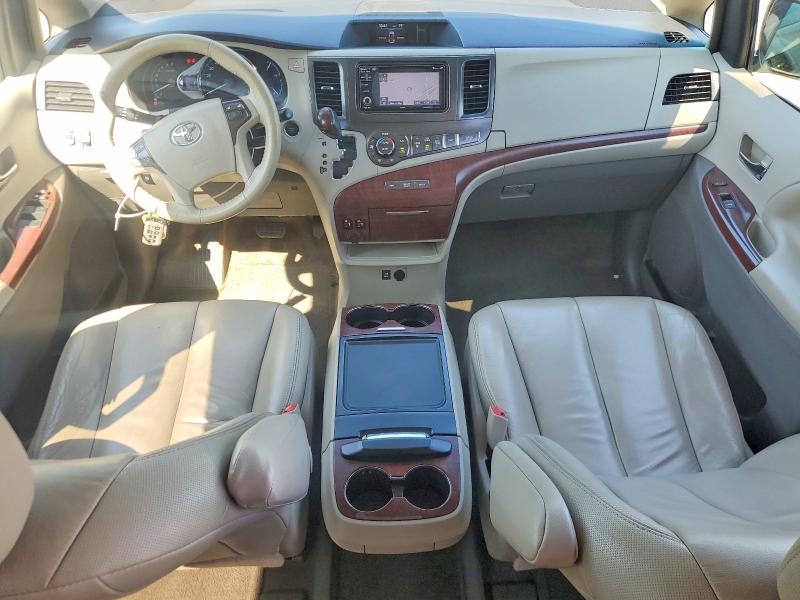 63668926 :رقم المزاد ، 5TDDK3DC1ES091866 vin ، 2014 Toyota Sienna مزاد بيع