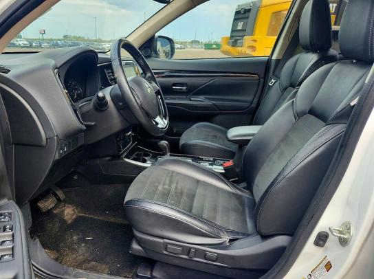 Продажа на аукционе авто 2020 Mitsubishi Outlander, vin: JA4AZ3A30LZ040089, номер лота: 66540326