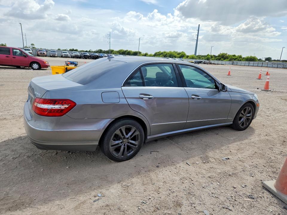 65270066 :رقم المزاد ، WDDHF2EB3BA378291 vin ، 2011 Mercedes-benz E مزاد بيع