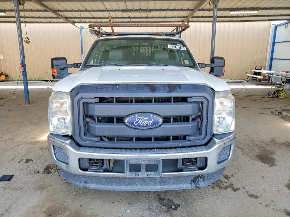 63718746 :رقم المزاد ، 1FDBF2B69GEC85133 vin ، 2016 Ford F250 مزاد بيع