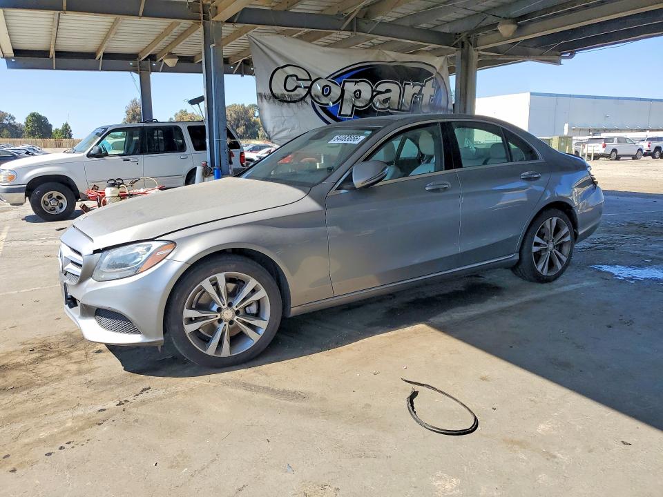 Продаж на аукціоні авто 2016 Mercedes-benz C, vin: 55SWF4KB0GU136766, номер лоту: 64463656