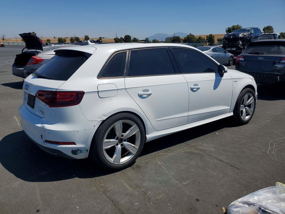 Продажа на аукционе авто 2016 Audi A3, vin: WAUVPBFF2GA138262, номер лота: 64481886