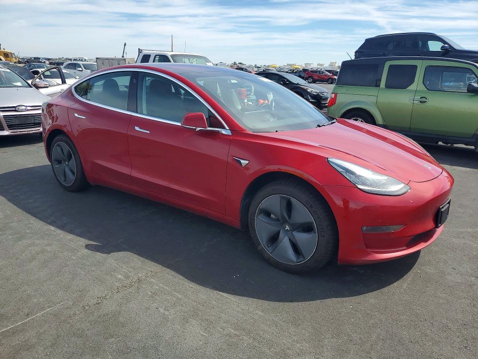 65738736 :رقم المزاد ، 5YJ3E1EA3JF022342 vin ، 2018 Tesla Model 3 مزاد بيع