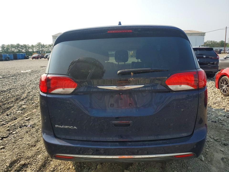 64643466 :رقم المزاد ، 2C4RC1EGXHR669632 vin ، 2017 Chrysler Pacifica مزاد بيع
