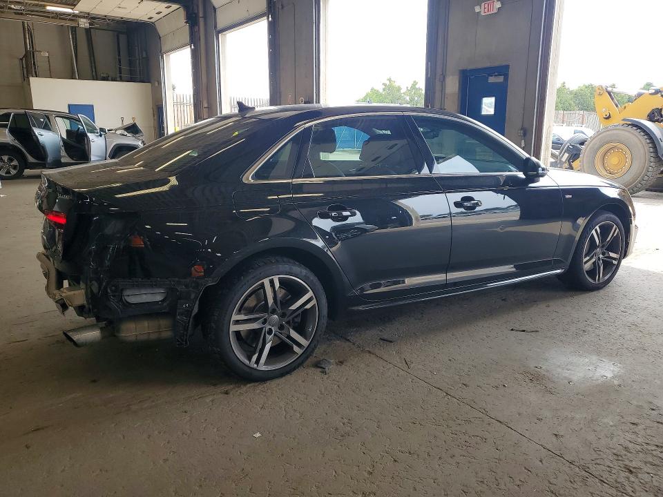Продаж на аукціоні авто 2017 Audi A4, vin: WAUFNAF48HN011870, номер лоту: 64440996