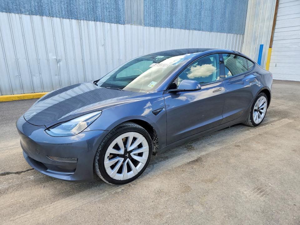 64641516 :رقم المزاد ، 5YJ3E1EA4NF288684 vin ، 2022 Tesla Model 3 مزاد بيع