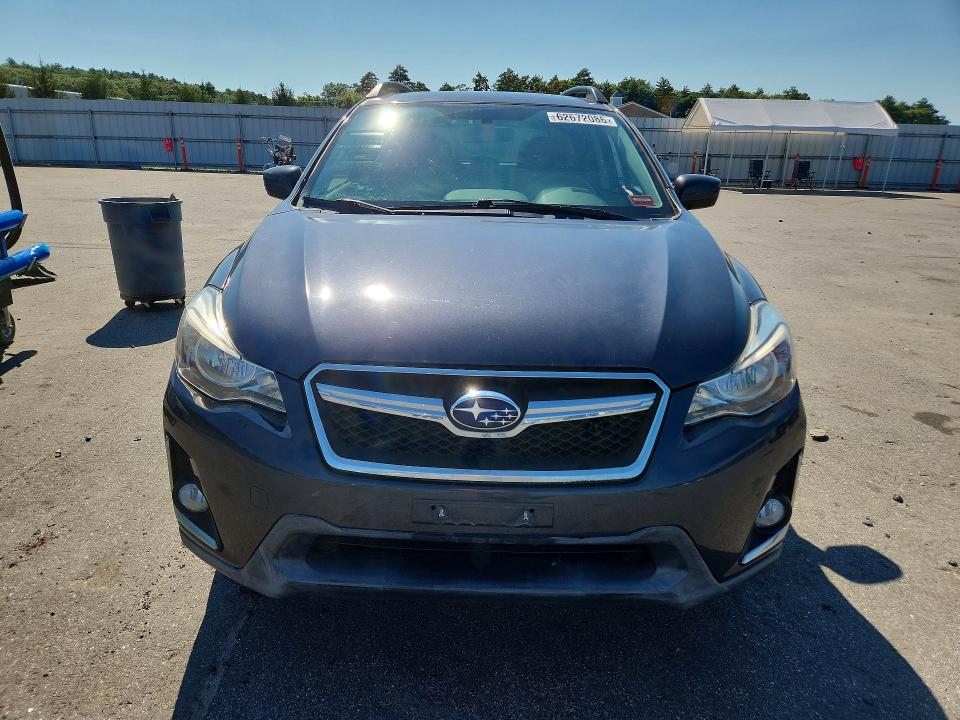 62672086 :رقم المزاد ، JF2GPABC0HH240381 vin ، 2017 Subaru Crosstrek مزاد بيع