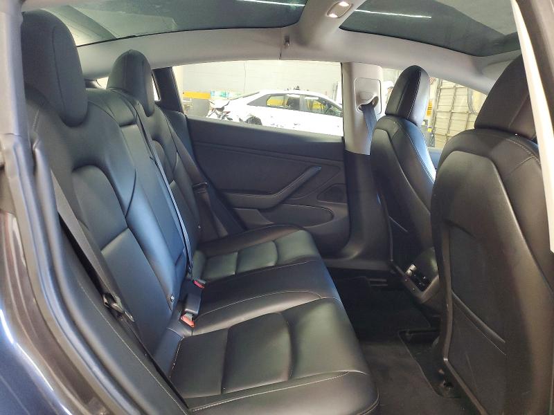 Продажа на аукционе авто 2018 Tesla Model 3, vin: 5YJ3E1EA3JF033616, номер лота: 67023706