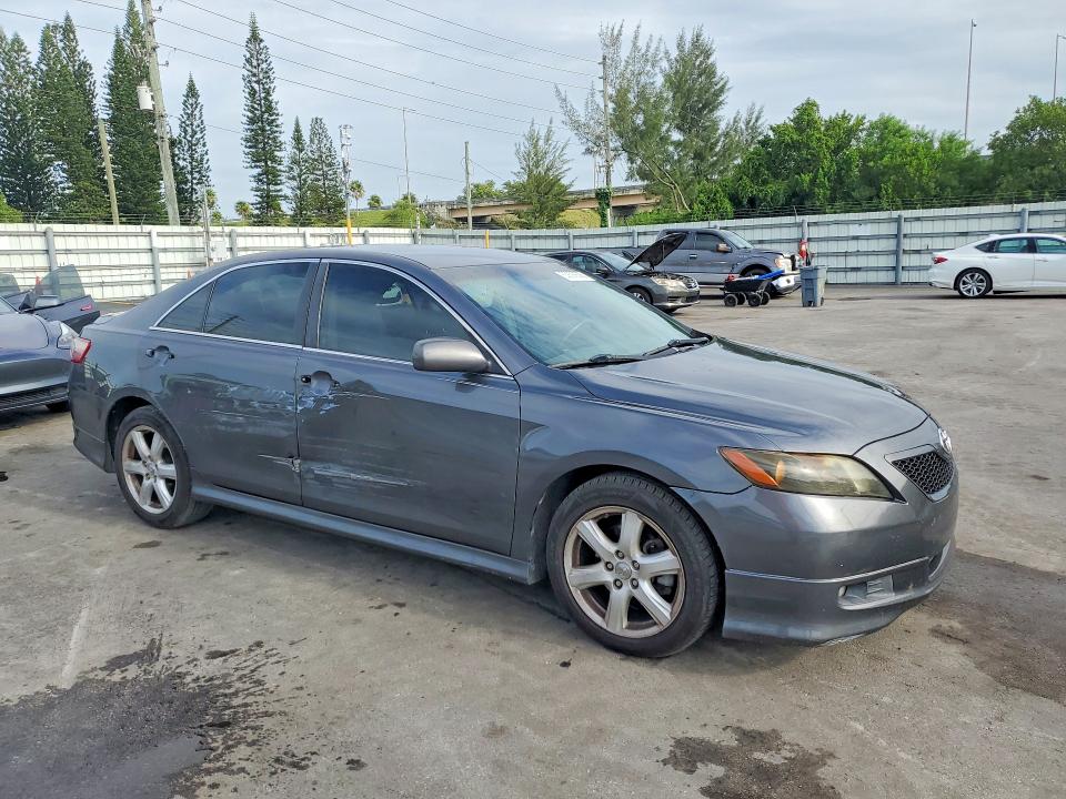 63692606 :رقم المزاد ، 4T1BE46K57U632775 vin ، 2007 Toyota Camry مزاد بيع