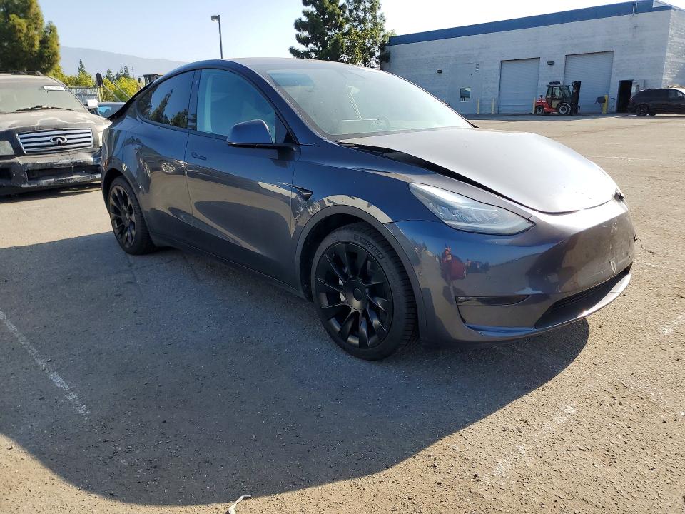 64674826 :رقم المزاد ، 5YJYGAEE8MF180229 vin ، 2021 Tesla Model Y مزاد بيع