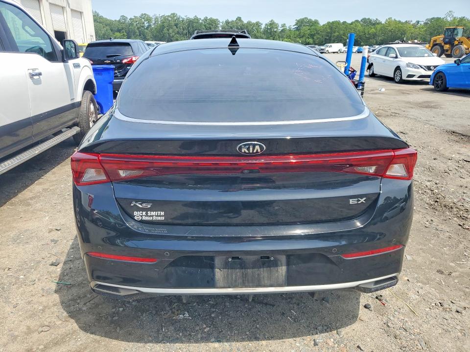 64700226 :رقم المزاد ، 5XXG34J25MG074810 vin ، 2021 Kia K5 مزاد بيع