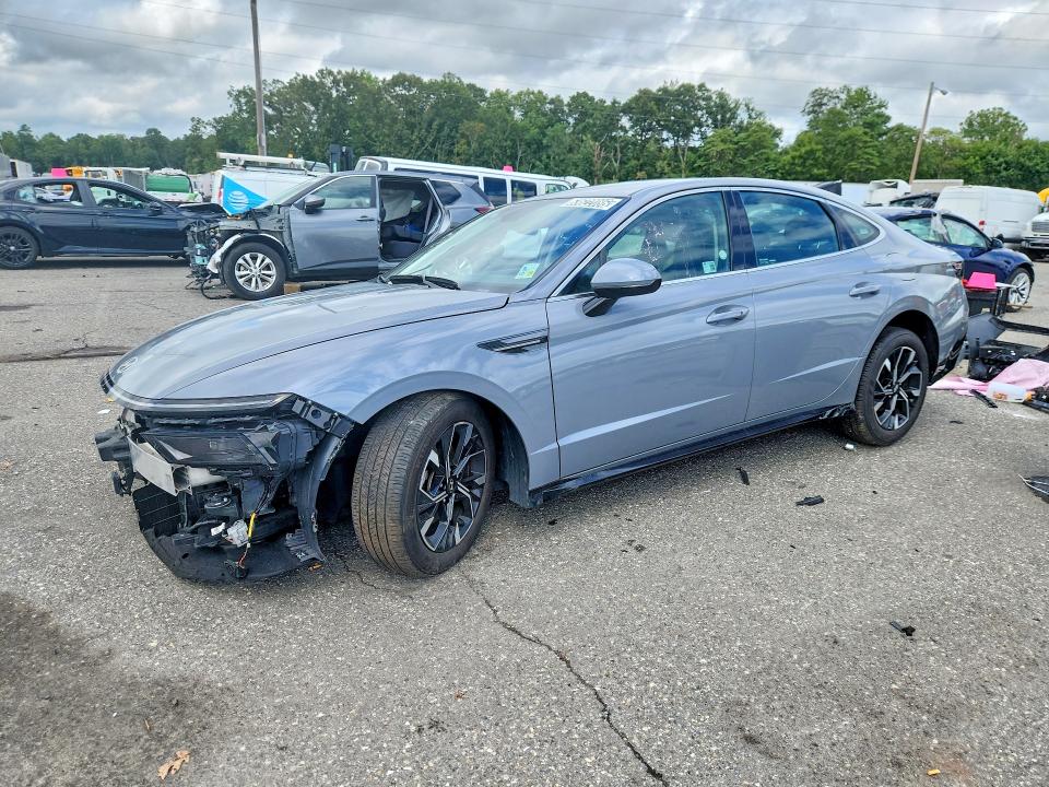 Auction sale of the 2025 Hyundai Sonata, vin: KMHL64JA0SA462187, lot number: 63622086