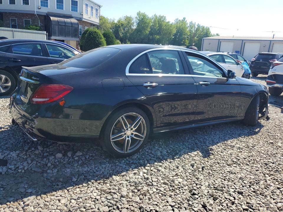 63510466 :رقم المزاد ، WDDZF4KBXJA328460 vin ، 2018 Mercedes-benz E مزاد بيع
